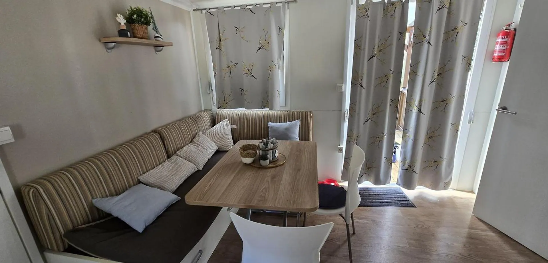 Vomer Beachside Unit Croatia