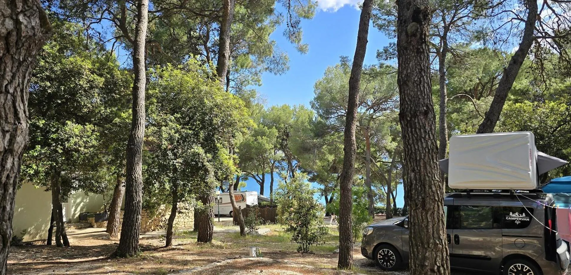 Kamp Vomer Beachside Unit